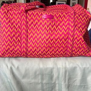 NWT Vera Bradley Large Duffel- Ziggy Zags